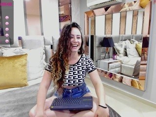 laurenhones on cam for live free nude video chat now