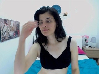 Paula on cam for live free nude video chat now