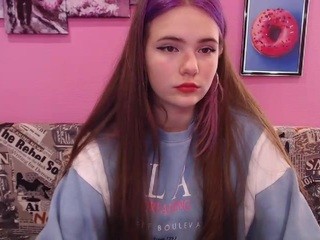 sahamoris on cam for live free nude video chat now