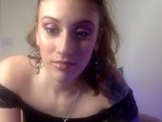 Celeste on cam for live free nude video chat now