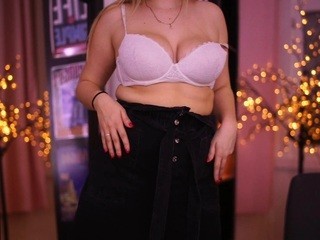 cutiebabyface on cam for live free nude video chat now