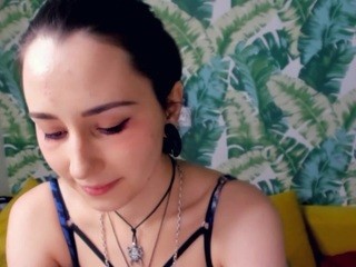 wendymiless on cam for live free nude video chat now