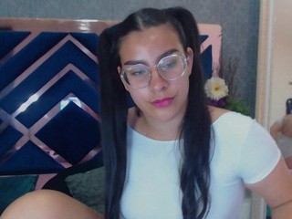 ?, EMILYN ? on cam for live free nude video chat now