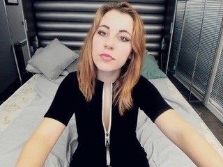rianamoor on cam for live free nude video chat now