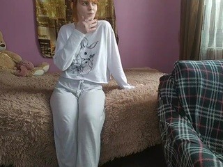 u-little-fox on cam for live free nude video chat now