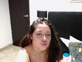 ♥, ALAANA ♥ on cam for live free nude video chat now