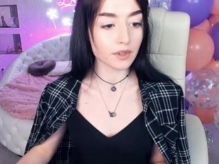 ?, misskristin? on cam for live free nude video chat now