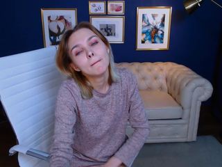 julesmonro on cam for live free nude video chat now