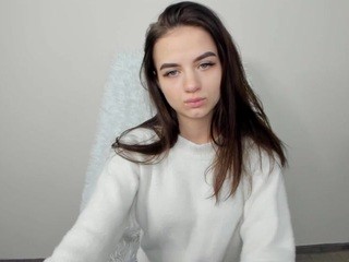 olliviana on cam for live free nude video chat now