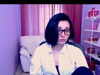 summerlizzie on cam for live free nude video chat now