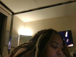 JOi.Amour on cam for live free nude video chat now