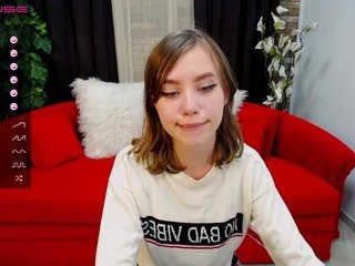 laurasi on cam for live free nude video chat now
