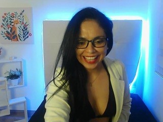 nicole-lustt on cam for live free nude video chat now