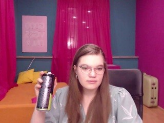yourhuggy on cam for live free nude video chat now