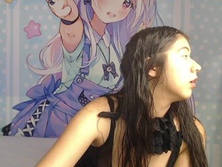 chelsee18 on cam for live free nude video chat now