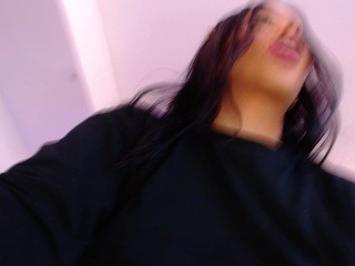 ?, isabella? on cam for live free nude video chat now