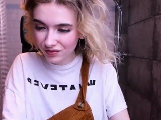 iris-ice on cam for live free nude video chat now
