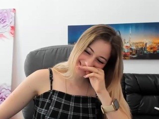 Keticutie on cam for live free nude video chat now