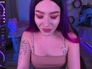 littlehannah on cam for live free nude video chat now