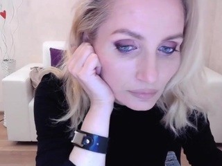 ReginaFane on cam for live free nude video chat now