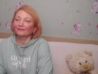 rileymitchell on cam for live free nude video chat now