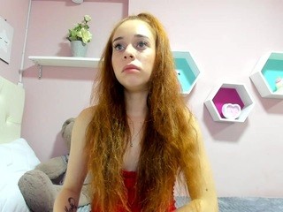 rossiebowen on cam for live free nude video chat now