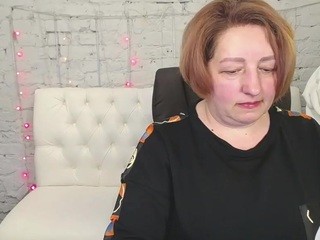 rozaliess on cam for live free nude video chat now