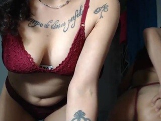 amira&ashly_ on cam for live free nude video chat now