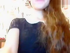Aranfull fucks herself in front of webcam