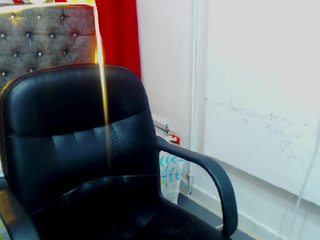 candylatin19 on cam for live free nude video chat now