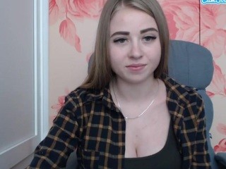 KisaMur on cam for live free nude video chat now