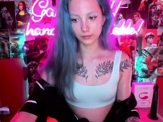 LindseyBabee on cam for live free nude video chat now