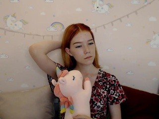 Litl-Mia on cam for live free nude video chat now