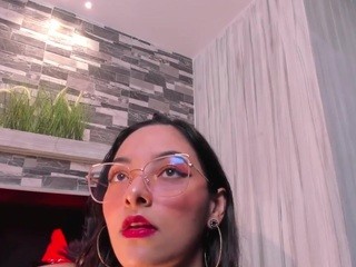 MelissaMoore1 on cam for live free nude video chat now