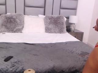 mia-sensual on cam for live free nude video chat now