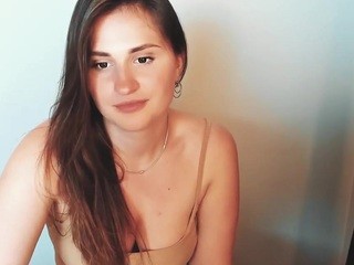 StassyMiss on cam for live free nude video chat now