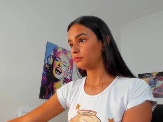 Tatianac18 on cam for live free nude video chat now