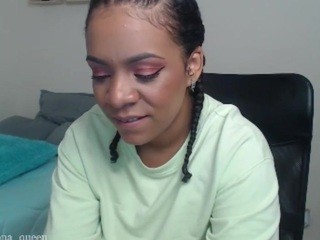 amazonaqueeny on cam for live free nude video chat now