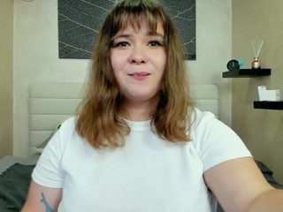 AmyHills on cam for live free nude video chat now