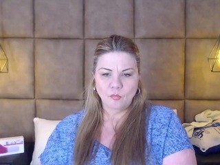 BBW Milf , ? on cam for live free nude video chat now