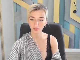 CamillaClarks on cam for live free nude video chat now