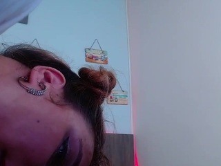 •, •••♥Manu♥•••• on cam for live free nude video chat now