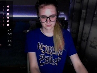 Ella-Jordan on cam for live free nude video chat now