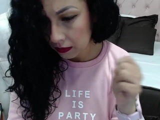 Frida on cam for live free nude video chat now