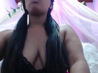 karina-bianca on cam for live free nude video chat now