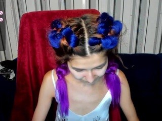 lindami on cam for live free nude video chat now
