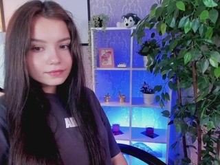 Lissi-di on cam for live free nude video chat now