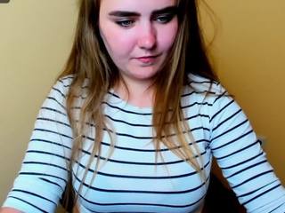 LolaStarX on cam for live free nude video chat now