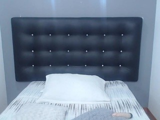 Megan, ♫ on cam for live free nude video chat now