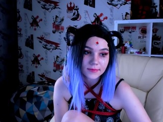 Melissa-Mara on cam for live free nude video chat now